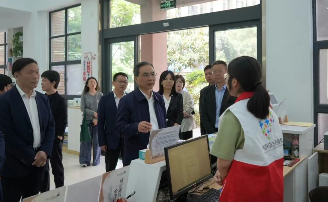 尹洪斌到焦作市调研科协工作