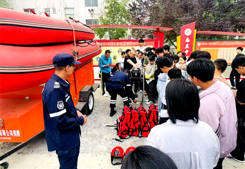 孟州市应急救援科普基地走进学校开展安全知识科普活动