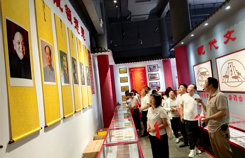 确山县妇幼保健院：传承基因铸党性  护航妇幼新征程
