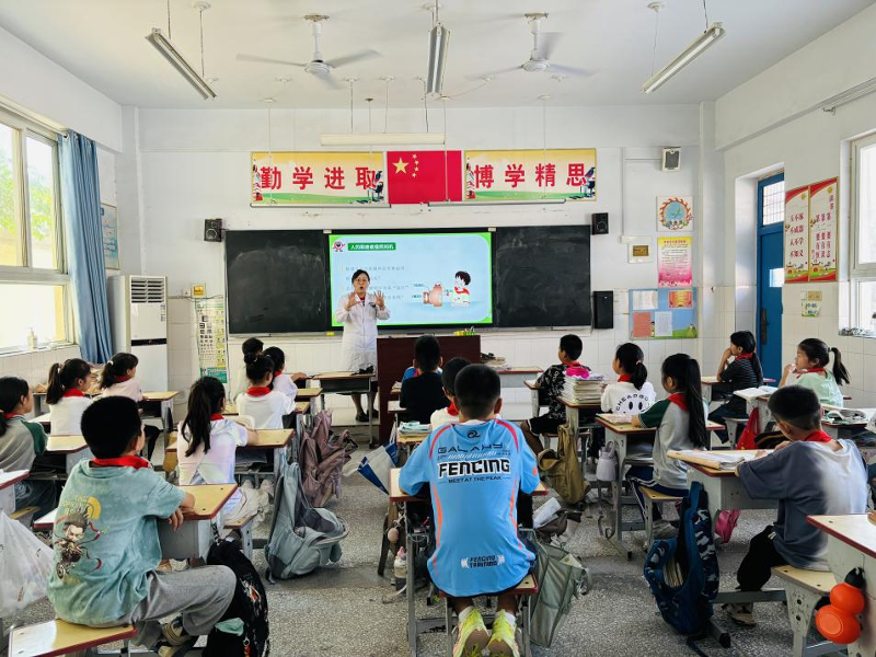 新乡市牧野区科协开展守护“睛”彩世界，点亮光明未来健康讲座