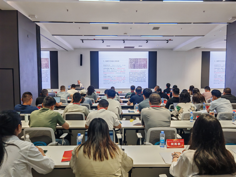 邓洪军应中国检验检测学会邀请作专题讲座并调研漯河市科协工作