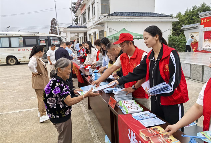 淮滨县科协开展“科普惠农进乡村”活动