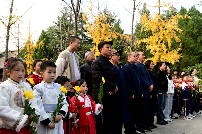 河南沁阳祭拜“宝岛禹王”曹谨