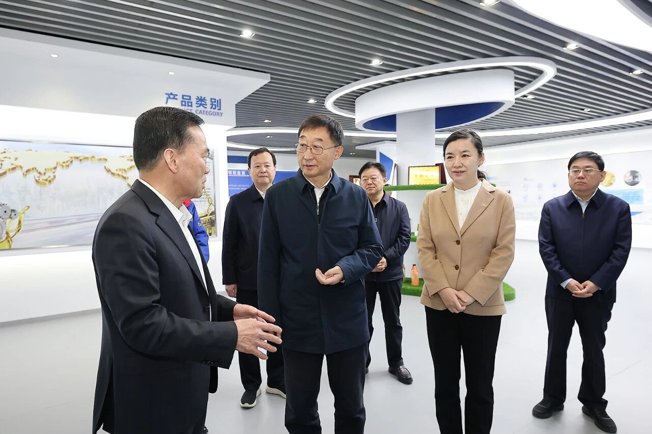 刘宁到信阳市平桥商城固始淮滨调研时强调：推动创新链与产业链深度融合 以新发展理念引领高质量发展