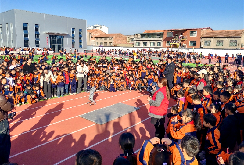 科普赋能成长 科技点亮校园——济源示范区科协助力轵城镇校园科技节提质增效