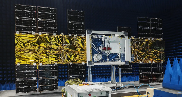 我国首颗，成功下线！实现500公里外毫米级监测