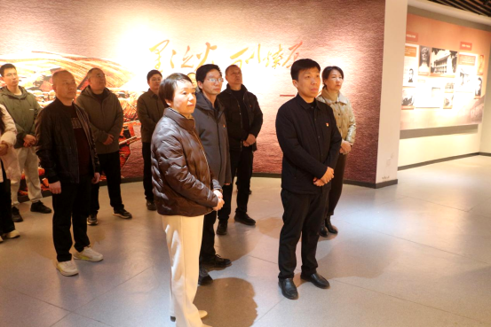 南阳市科协开展“赓续红色基因 弘扬革命精神”主题党日活动