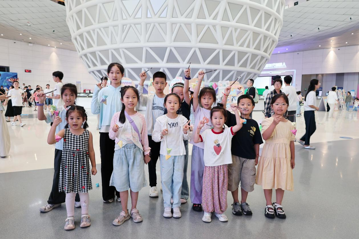 仲夏艾香伴，龙舟破浪来——河南省科技馆端午活动精彩回顾