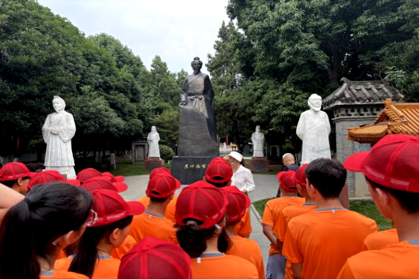 “同心筑梦科普行”研学团走进南阳：寻医圣足迹、访智圣故里、缅忠烈英魂