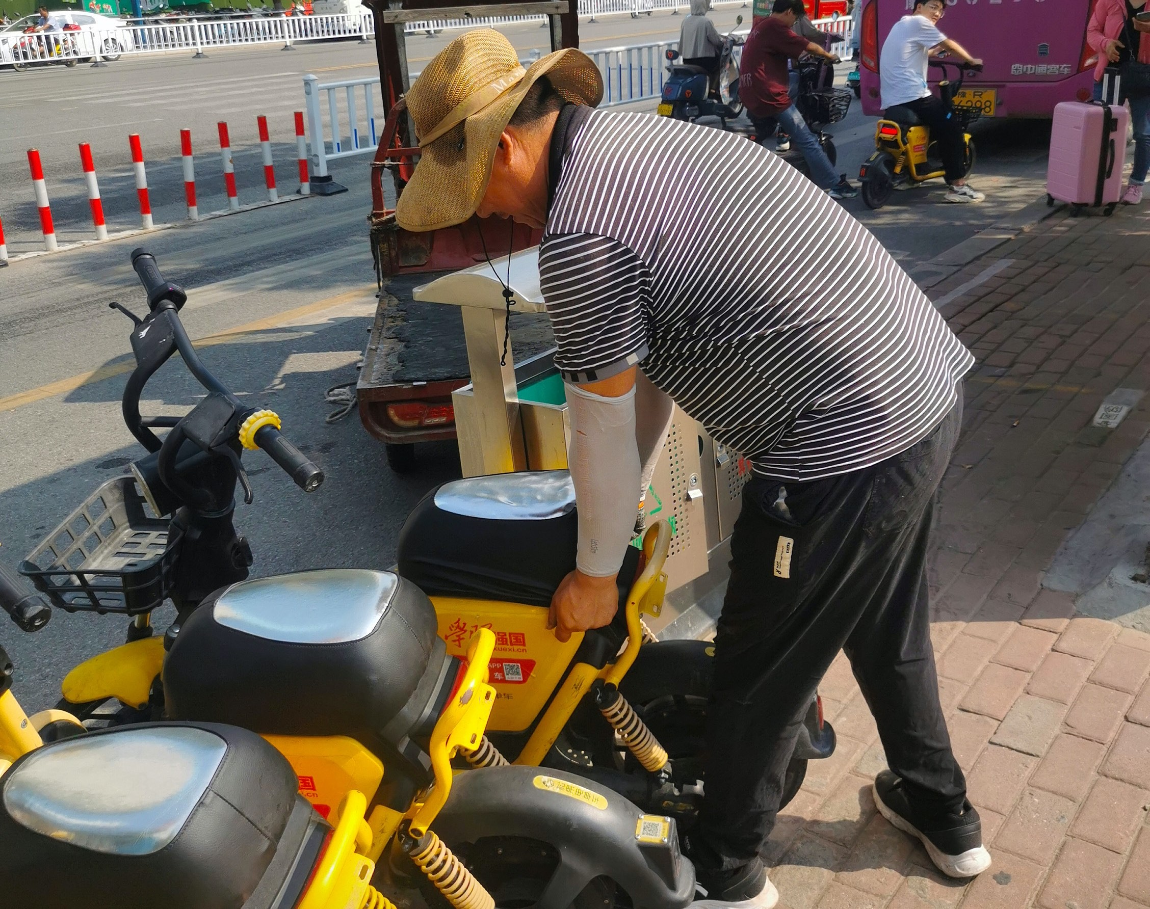 高温返场 松果出行在河南上新“清凉坐垫”