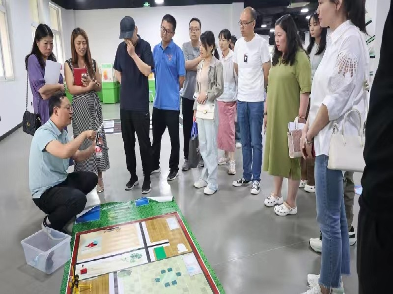 漯河市举办机器人竞赛教练员、裁判员培训班