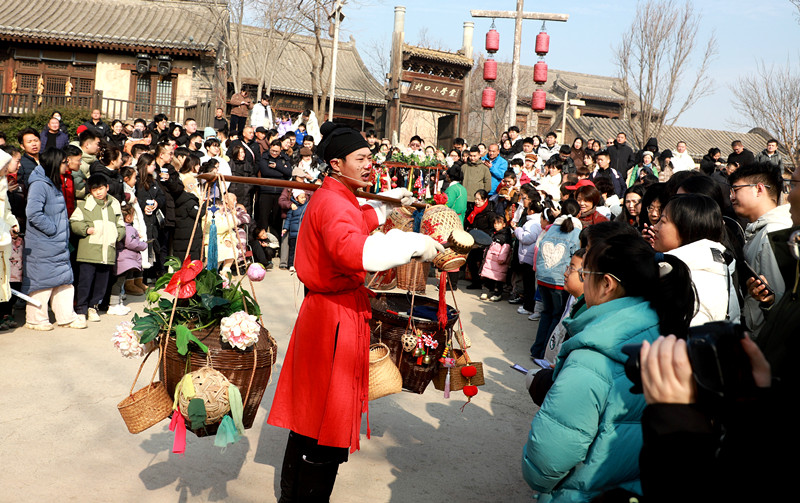 非遗文化《货郎担》市井叫卖  唤醒老郑州的烟火人间