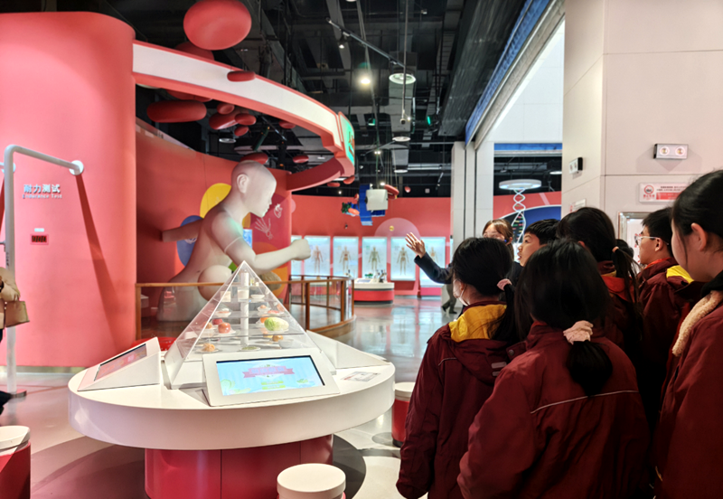 一键解锁“未来模式”！禹州学子“硬核”打卡许昌科技馆