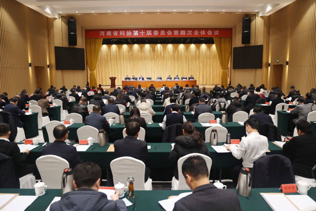 于柯平：创新潮涌处 奋进正当时