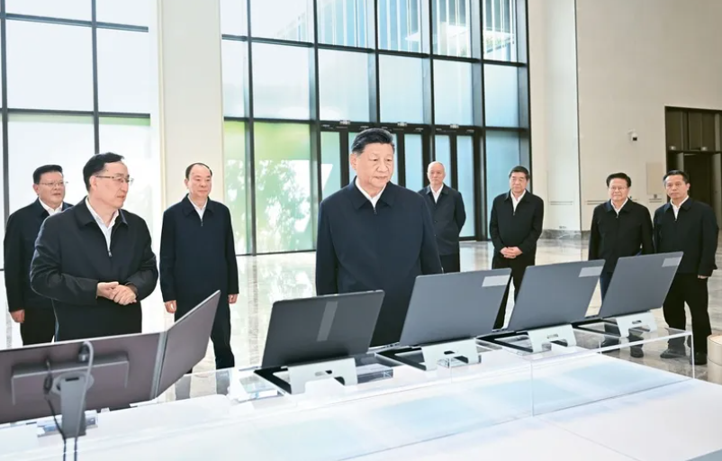 习近平：一体推进教育科技人才发展