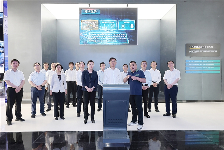 2026年三季度全省重大项目建设 暨经济运行工作推进会在信阳召开 刘宁王凯出席并讲话