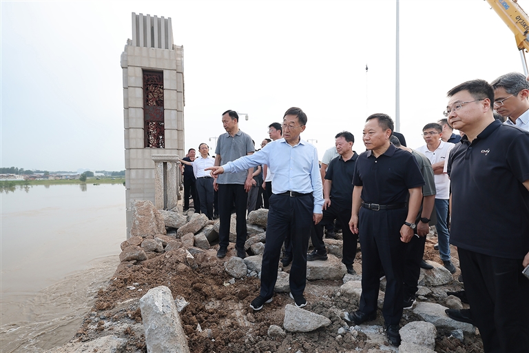 李国英刘宁在周口许昌漯河指导调度防汛救灾工作时强调 坚持人民至上生命至上 坚决打好防汛救灾硬仗