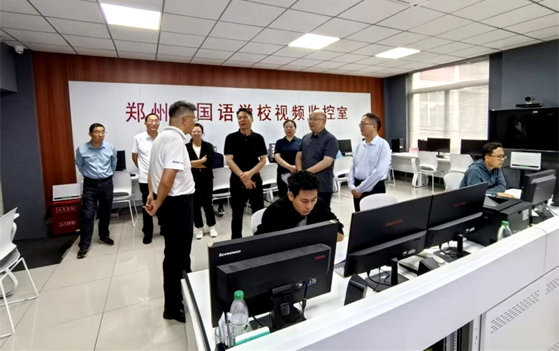 刘晓永调研指导我省中学生学科竞赛工作