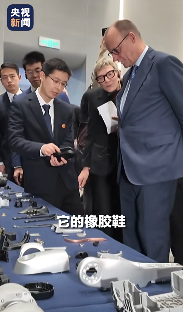 王兴兴：从手搓机器人的偏科生到行业领军人